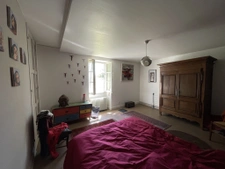 À vendre   Maison en pierre avec grange, jardin et garage-Ch