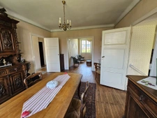 Nantes La Perverie, maison avec un garage et jardin.