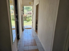 Nantes La Perverie, maison avec un garage et jardin.