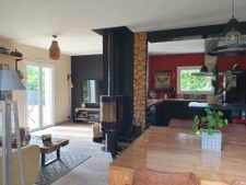 Jolie maison avec vie de plain pied dans un magnifique cadre