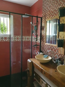 Jolie maison avec vie de plain pied dans un magnifique cadre