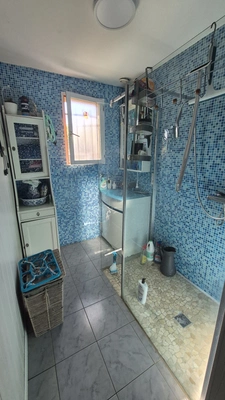 Maison de plain-pied avec sous-sol complet 