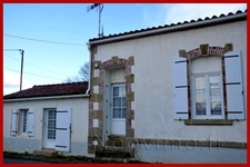  Maison de village Saint-Georges de Pointindoux