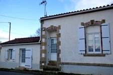  Maison de village Saint-Georges de Pointindoux