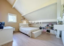 Une maison, chaleureuse, confortable et fonctionnelle