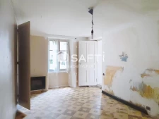 Ancien corps de ferme avec bâtiments annexes