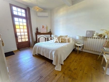 Maison de charme au coeur de la bastide médiévale.