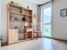 Appartement avec vue imprenable sur les massifs !