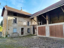 Ancien corps de ferme avec bâtiments annexes