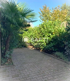 Maison de charme au coeur de la bastide médiévale.