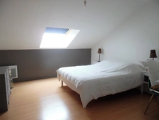 DUPLEX NON MEUBLÉ AVEC BALCON ET GARAGE, PROCHE CENTRE VILLE