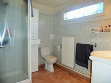 MAISON SUR SOUS-SOL DE 121 M2, 4 CHAMBRES, A 15 MN DE CHOLET