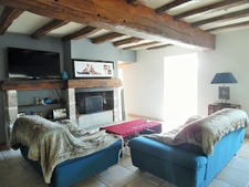 LONGERE RENOVEE DE 198 M2, A 15 MN DE CHOLET