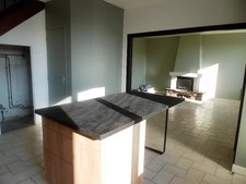 SAINT CHRISTOPHE DU BOIS: LOCATION MAISON 2 CHAMBRES + BUREA