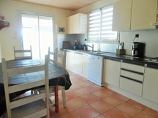 MAISON SUR SOUS-SOL DE 121 M2, 4 CHAMBRES, A 15 MN DE CHOLET