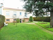  A 5 MN DE CHOLET - MAISON 3 CHAMBRES SUR SOUS-SOL