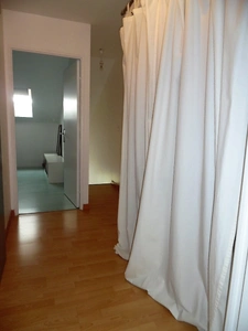 DUPLEX NON MEUBLÉ AVEC BALCON ET GARAGE, PROCHE CENTRE VILLE