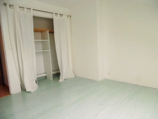 DUPLEX NON MEUBLÉ AVEC BALCON ET GARAGE, PROCHE CENTRE VILLE