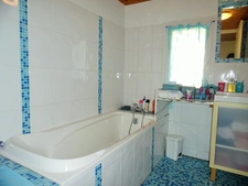 LONGERE RENOVEE DE 198 M2, A 15 MN DE CHOLET