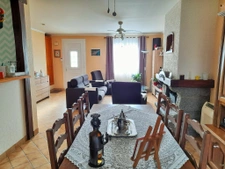 MAISON 3 CHAMBRES SUR DEMI-SOUS SOL