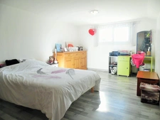 MAISON SUR SOUS-SOL DE 121 M2, 4 CHAMBRES, A 15 MN DE CHOLET