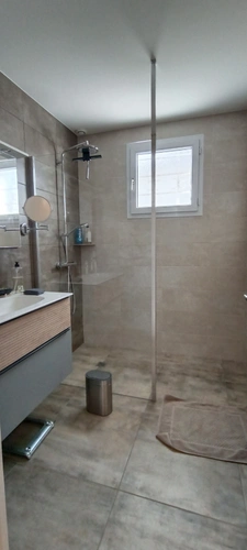 MAISON 3 CHAMBRES SUR SOUS-SOL - CHOLET