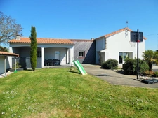 LONGERE RENOVEE DE 198 M2, A 15 MN DE CHOLET