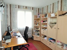 MAISON 3 CHAMBRES SUR DEMI-SOUS SOL