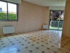 PROCHE ROND POINT DE LA TESSOUALLE APPARTEMENT DE 60 M2