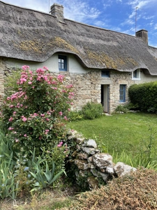 CHARMANTE CHAUMIERE 80 m2 MEZERAC / ST LYPHARD