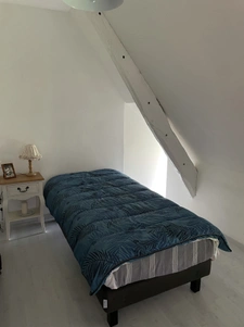 CHARMANTE CHAUMIERE 80 m2 MEZERAC / ST LYPHARD