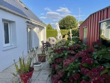 MAISON TRES SPACIEUSE 124 M2 AU SOL / 2 CHAMBRES