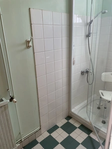 MAISON 2 CH MAYEN / GRENIER AMENAGEABLE ET TERRAIN 800 M2