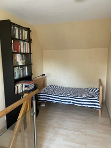 MAISON TRES SPACIEUSE 124 M2 AU SOL / 2 CHAMBRES