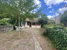 Charmante maison de plain-pied au coeur de Nanteuil-en-Vallée