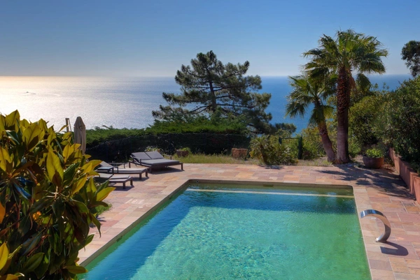 Maison à vendre - Réf 85990371-copie 06590 Théoule-sur-Mer