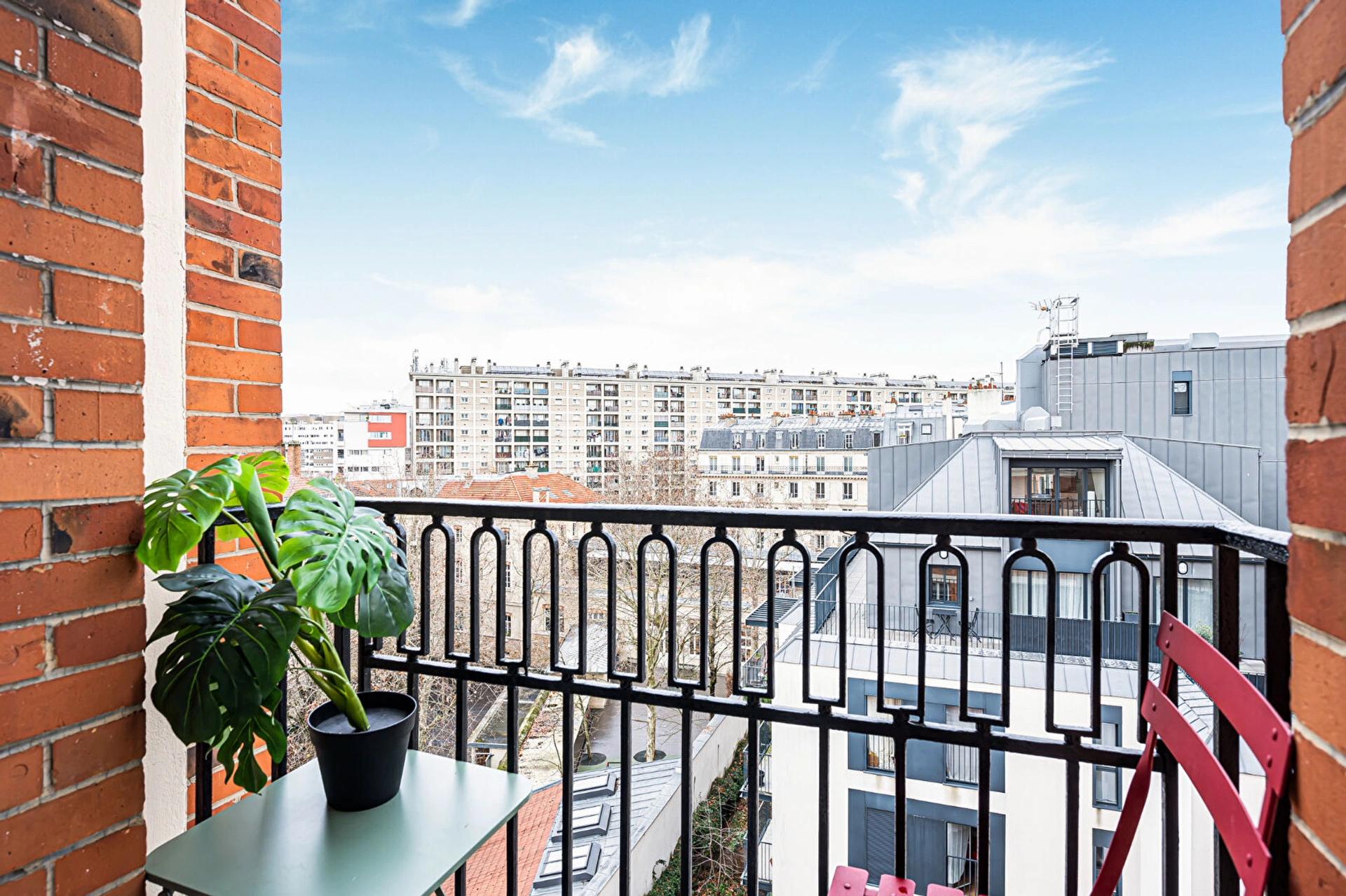 Paris 12 - DUGOMMIER - DERNIER ETAGE 7