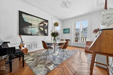 PARIS 7ème - Rue de l'Université 5