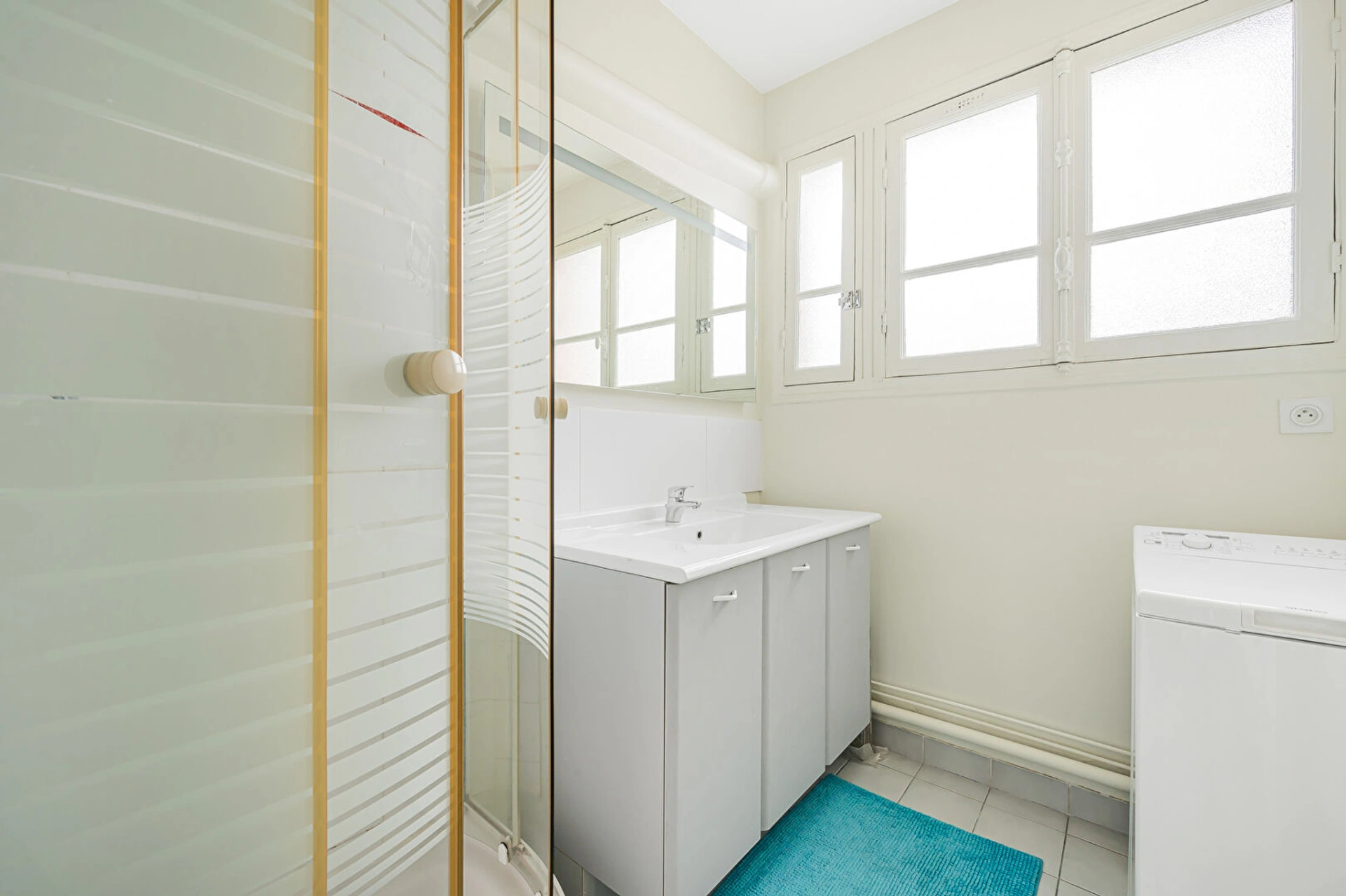 Paris 12 - DUGOMMIER - DERNIER ETAGE 8