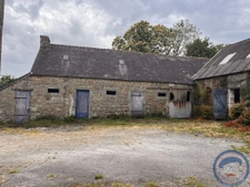 Corps de ferme maison habitation et dépendances en pierre Qu