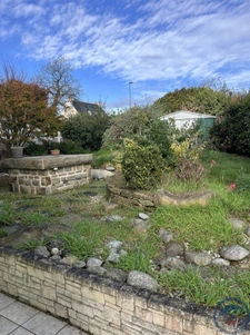 Maison en pierre avec jardin et véranda Plogonnec