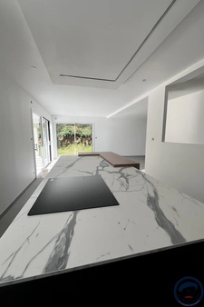 Belle maison  contemporaine neuve 3 chambres - jardin - Plon