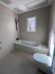 Belle maison  contemporaine neuve 3 chambres - jardin - Plon