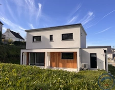 Belle maison  contemporaine neuve 3 chambres - jardin - Plon