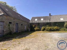 Corps de ferme maison habitation et dépendances en pierre Qu