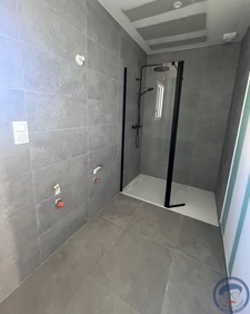 Belle maison  contemporaine neuve 3 chambres - jardin - Plon