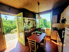 Maison familiale avec beaux volumes, terrasse et fort potent