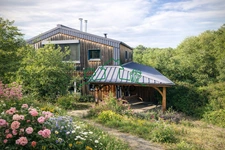 Maison en Bois écologique - 192 m2 - Terrain 8 400 m2 - Sud 