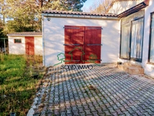 Charmante Villa de Plain-Pied avec Terrain Piscinable et Gar