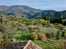 Authentique maison ardéchoise avec vue sublime et grand pote